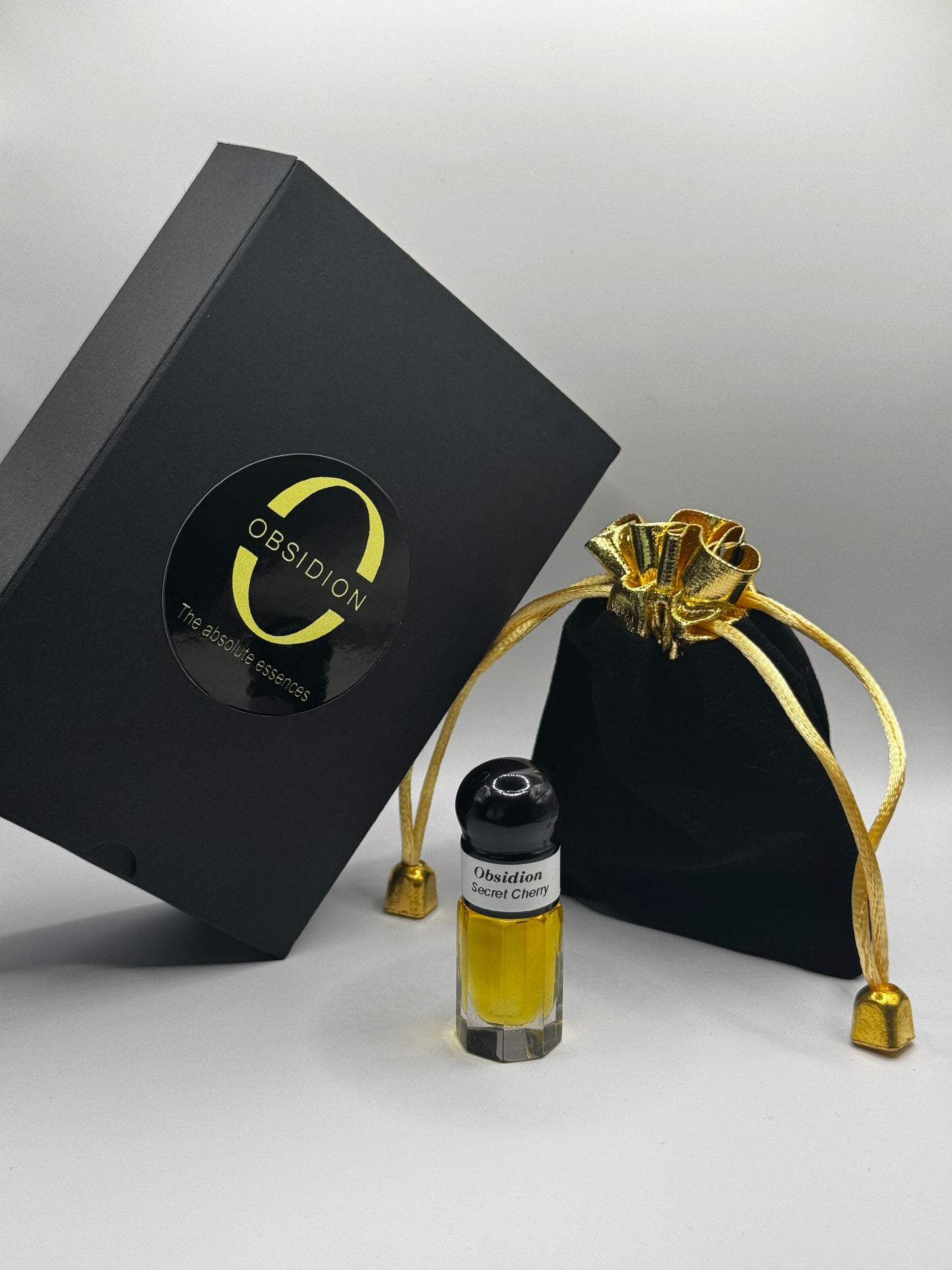 Secret Cherry 3ml - ulei de parfum (inspiratie Lost Cherry by Tom Ford) - O B S I D I O N