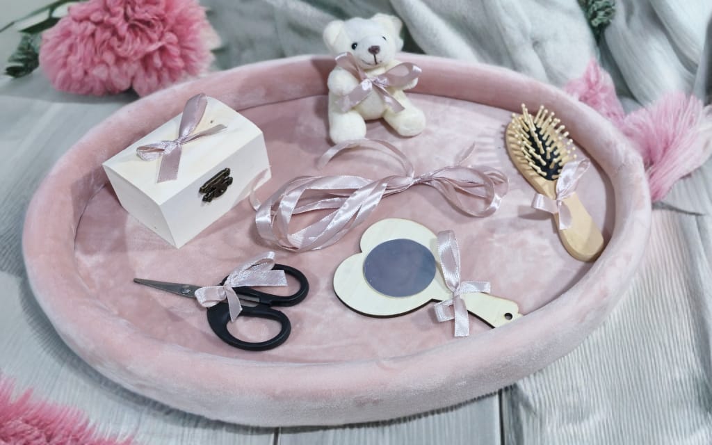 Tavita mot turta catifea buretata ovala - light powder pink - O B S I D I O N
